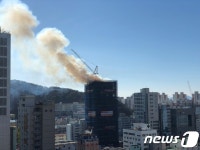 부산 사하구 신축 아파트 화재…한 시간여만에 진화