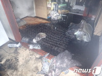 부산 덕천동 아파트 화재…1명 부상·50여명 대피