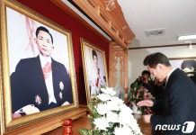 박정희 전 대통령 생가 방문한 오세훈 전 서울시장