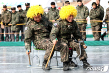 인제빙어축제 썰매 릴레이대회
