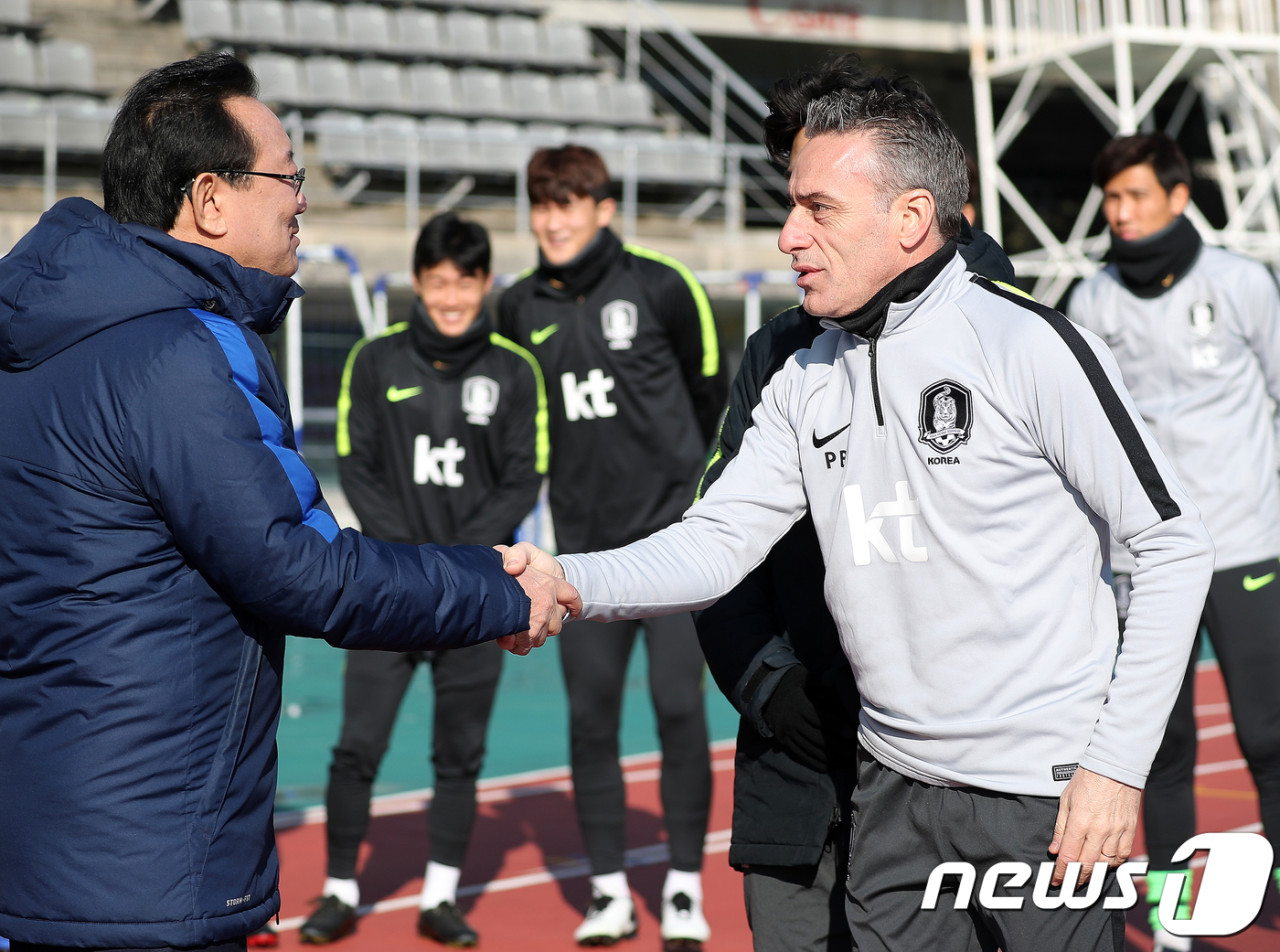 울산 HD, 신태용 감독 첫 승리 챙길까? 하나은행 K리그1 2025 25라운드