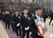 (주)청파의료재단수원중앙병원장 | 故 윤한덕 중앙응급의료센터장 영결식