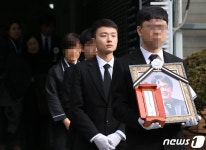(주)청파의료재단수원중앙병원장 | 故 윤한덕 중앙응급의료센터장 영결식