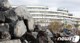 제주도, 중국 투자자 반발에 부딪힌 별장세 3년 뒤로 연기
