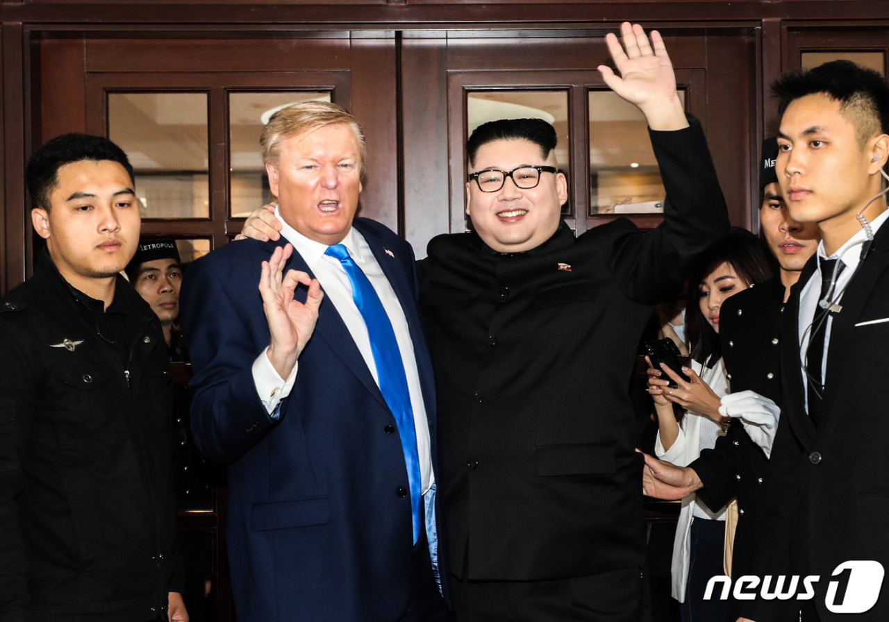 트럼프-김정은 직접 대화 추진, 국제 관심 집중!