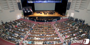 강원대학교 학위수여식