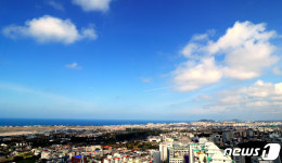 미세먼지 사라진 파란 제주의 하늘