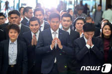 태국 헌재, 총리 후보로 공주 내세운 정당 해산 명령