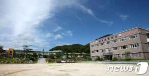 산청군 설립 우정학사 11년… 인재육성 산실 자리매김