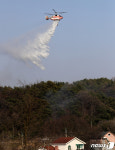 전주 산불 진화하는 헬기