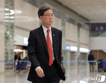 한국 도착한 김현종 국가안보실 차장