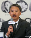 할아버지 고국 찾은 안창호 선생의 손자 로버트 안