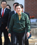 장애인 시설 살펴보는 황교안