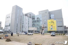 마포중앙도서관에 태양광 디자인 입힌다     