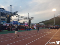 [포토] 제56회 전북도민체전 개막…각 시군 입장식