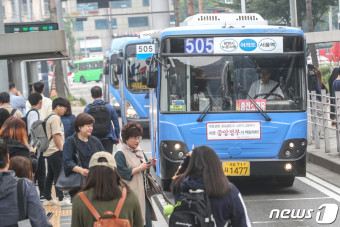 서울 버스, 노사 극적 합의로 파업 위기 일단락