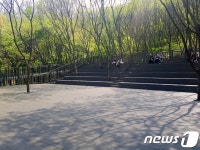 안산자락길에 쉬나무 숲속무대…내일 숲속 음악회 개장