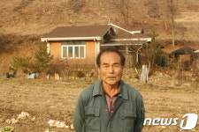 경로당 땅 기증 70대 나도 이용할 텐데, 칭찬 받을 일 아냐