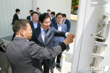 안성휴게소 수소충전소 현장방문한 성윤모 장관