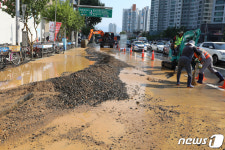 상수도 파열로 한바탕 물난리 치른 대구 달서구 죽전네거리