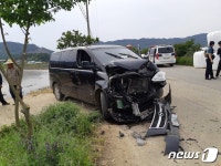 남원서 승합차-SUV 충돌…7명 중경상