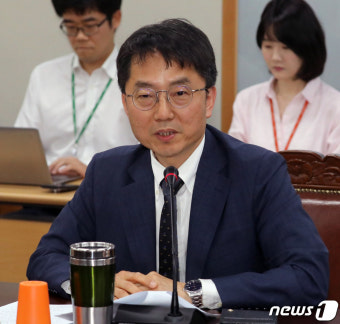 모두발언하는 박준식 최저임금위원회 위원장