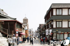 LGU+, 인천개항장에 U+로드…상점서 50% 할인받아요