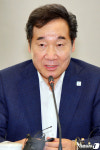 전남 조선산업지원센터 찾아 인사말하는 이낙연 총리