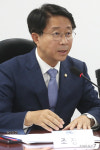 발언하는 조정식 정책위의장