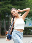 씨엘씨 장승연, 출근길 패션은 시원한 배꼽티