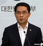 브리핑하는 권태성 국민권익위 부위원장