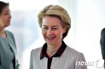 EU 차기 지도부 지명…집행위원장 獨 폰데어라이엔(종합)