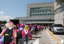 강원교육청, 노조 상생 위해 실내 사용 승인