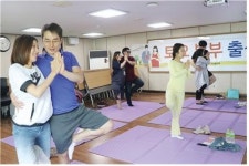 강동구, 직장인 위한 토요부부 출산교실 프로그램 인기