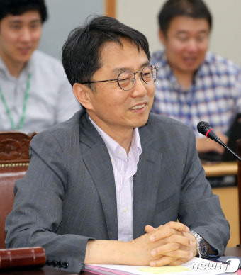 박준식 최저임금위원장 '근로자위원 복귀 환영'