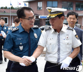 경포 여름경찰관서 직원 격려하는 김재규 강원지방경찰청장