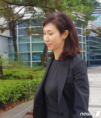 최태원 SK회장 이혼소송 1년만에 재개…노소영 관장만 출석