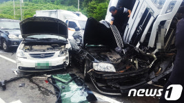 김포시 장기동 사거리서 7중 추돌사고
