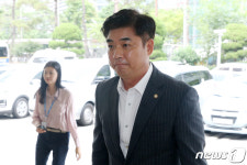 영등포경찰서 출석한 김병욱 민주당 의원