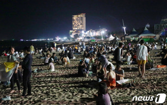 한밤중 기온 31도...식지 않는 강릉의 밤