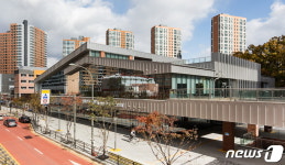 기업·주민 상생모델 용인 남사스포츠센터, 개장 10개월 12만명 이용