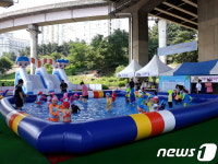 영화제, 독서 프로그램, 푸드트럭으로 무더위 쫓아요