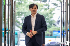 조국 법무장관 후보자 출근