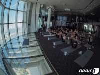 대한민국에서 가장 높은 곳에서 즐기는 요가 클래스