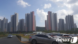 창원 중동 유니시티 입주율 지지부진…주택불경기 부메랑 맞은 격