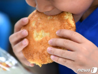 빵과 초코우유 함께 먹으면 WHO 당류 권고량 90% 섭취