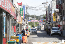 한산한 인천 축산물 시장