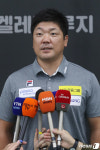 이용 총감독 실내 훈련장 최고의 시설