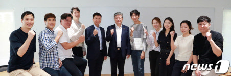 이재갑 고용부장관 제조업 파이팅!