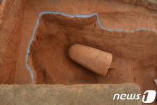 익산 쌍릉에서 문자없는 묘표석 2개 발견…20일 현장공개